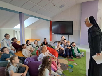 89ab9adc-5276-49ed-b25a-011d128e40f2