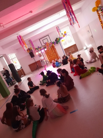 5ab9525b-c110-4f6d-bf2c-213872240aa9