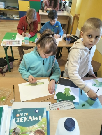 13b327e7-377f-41b1-a6a6-a813c01a0c56