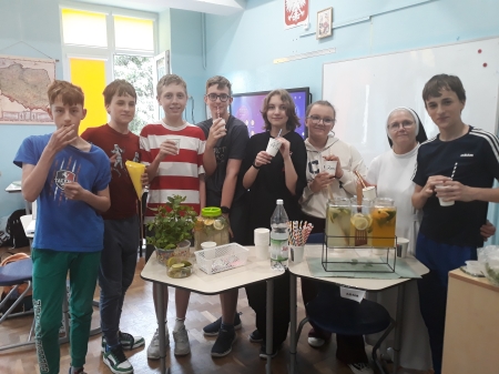 Dzień lemoniady i popcornu – klasa VII w akcji